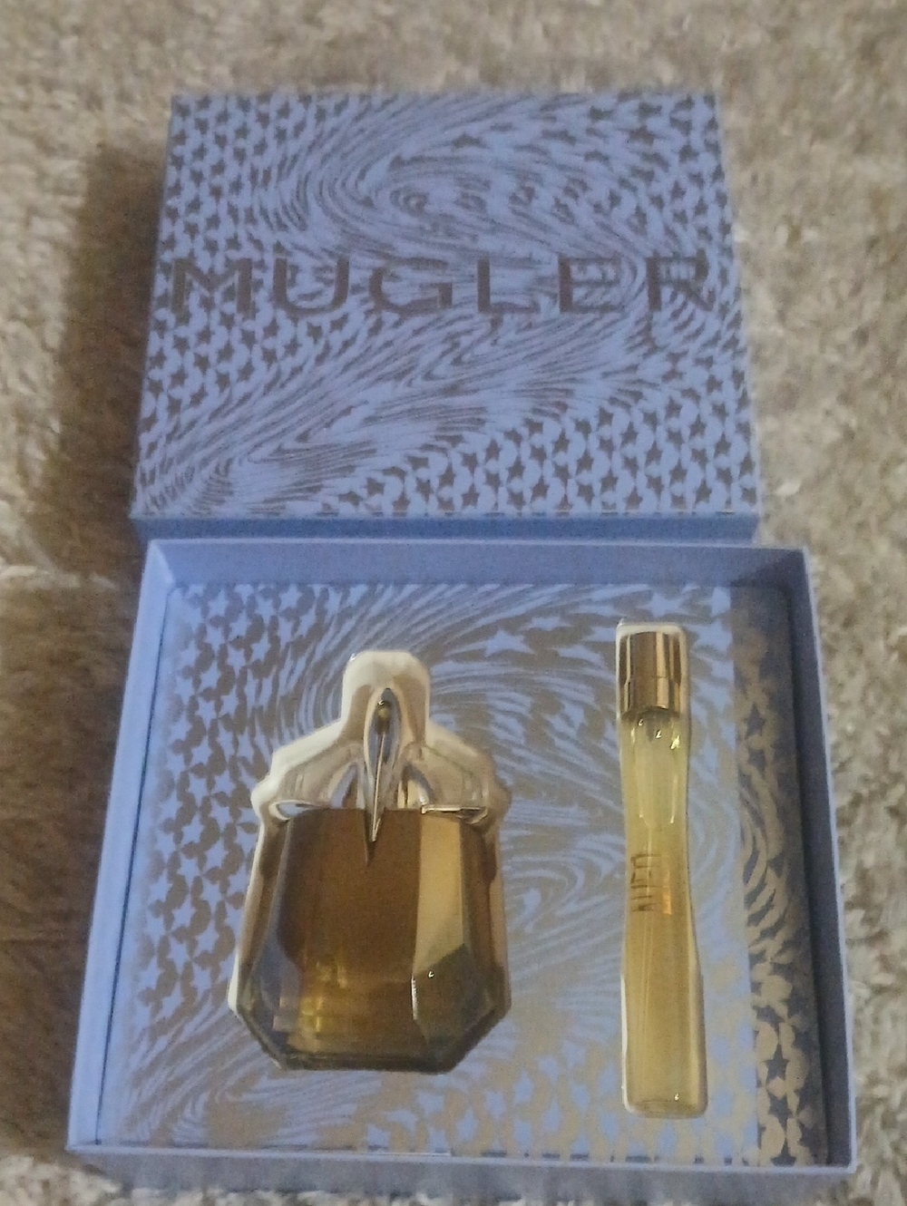 MUGLER ALIEN